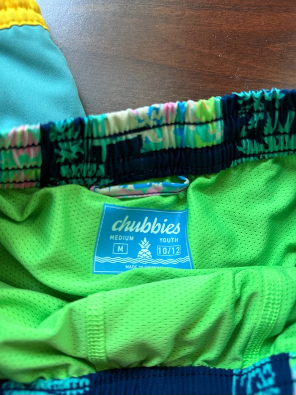 chubbies youth swim shorts with liner bundle